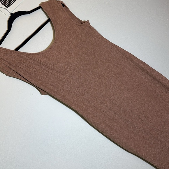 ASOS design one of the shoulder twist detail midi dress in mocha US 14 - Picture 5 of 5